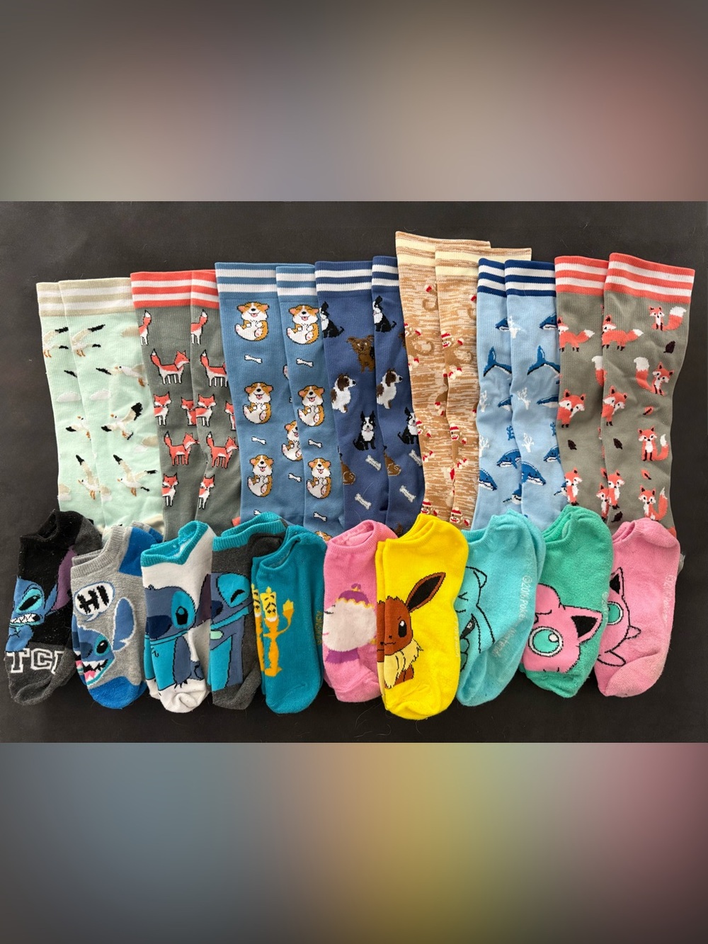 Bundle of tall compression socks (7) and ankle socks (10)